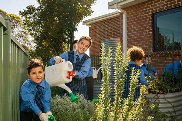 01-BeverlyHillsRCPS-Co-curricular-gardening